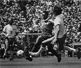 Sounders 75 Home Back Mike England, Griffiths Cosmos 7-5-75