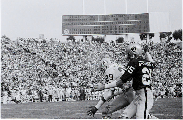 FRED BILETNIKOFF Photo Picture AFL Oakland Raiders Football 